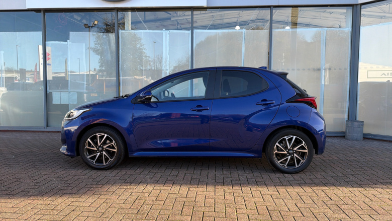 Toyota Yaris 1.5 Hybrid Design 5dr CVT Hybrid Hatchback